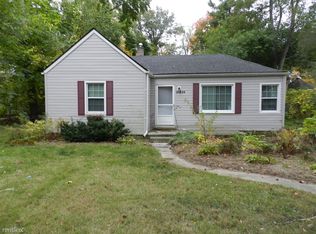 21255 8 1/2 Mile Rd, Southfield, MI 48075