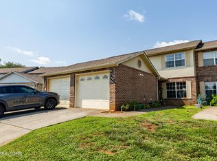 1722 Colony Square Dr, Maryville, TN 37801