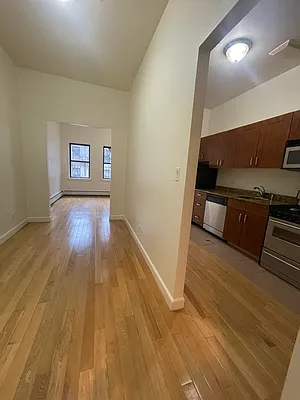 Rented by PMG Real Estate  | media 7