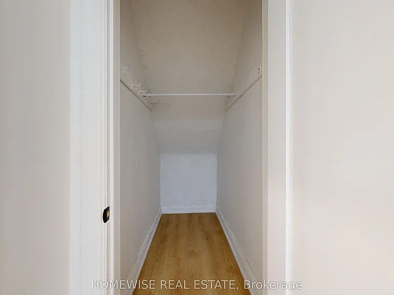 1214 Avenue Rd #1 — Photo 17