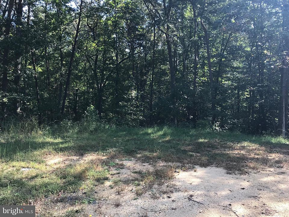 2nd image of 614 Eskimo Hill Rd