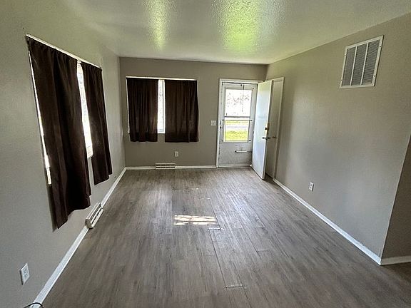 5th image of 154 Yambor St #A