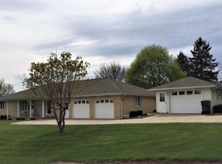 49311 Oakmont Ave, East Liverpool, OH 43920
