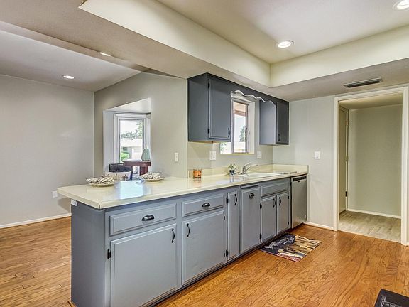 4th image of 10315 W Kingswood Cir