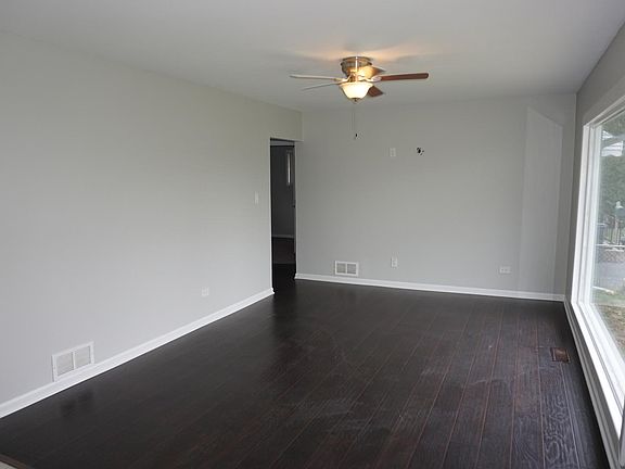 4th image of 1341 Lorraine Pl