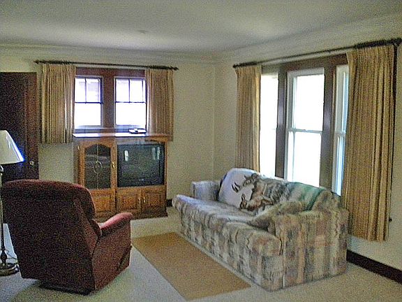 2nd image of 222 Fonddulac Ave