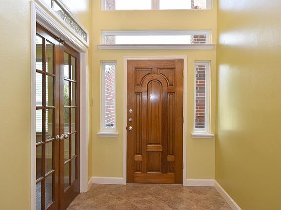 2nd image of 2107 N Mission Cir