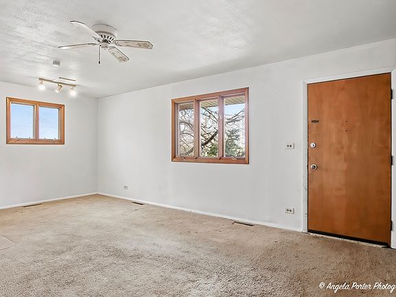 3rd image of 322 S Seymour Ave