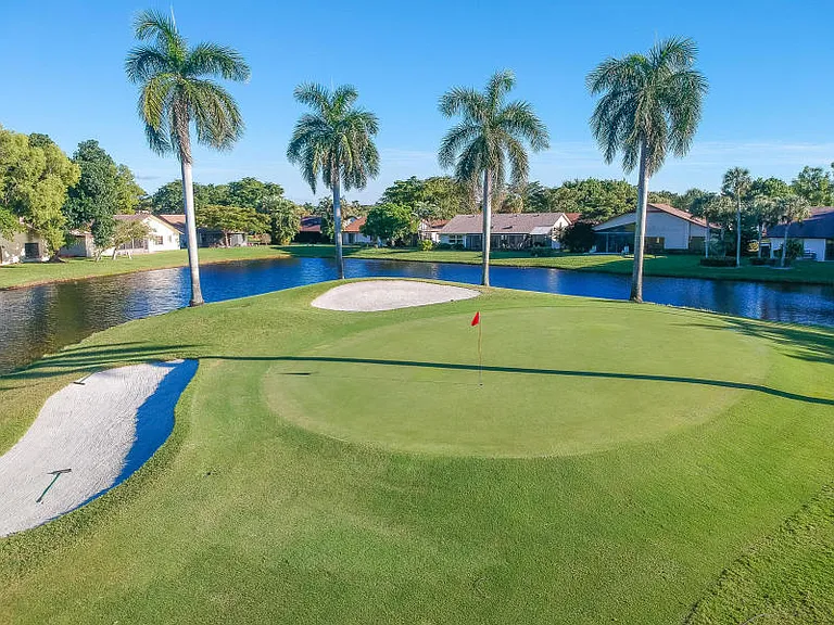 5425 10th Fairway Dr — Photo 41
