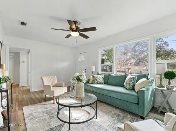 4895 RIVERDALE Road, Jacksonville, FL 32210
