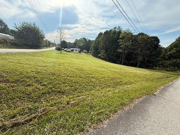 5th image of 99 Hock Ln