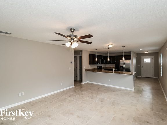 4th image of 8407 Highfield Ave