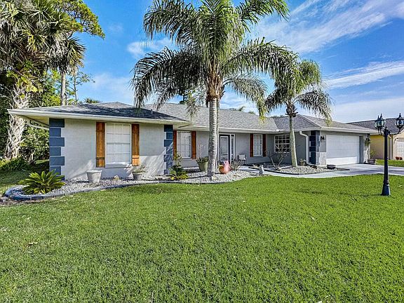 5th image of 96 Colechester Ln