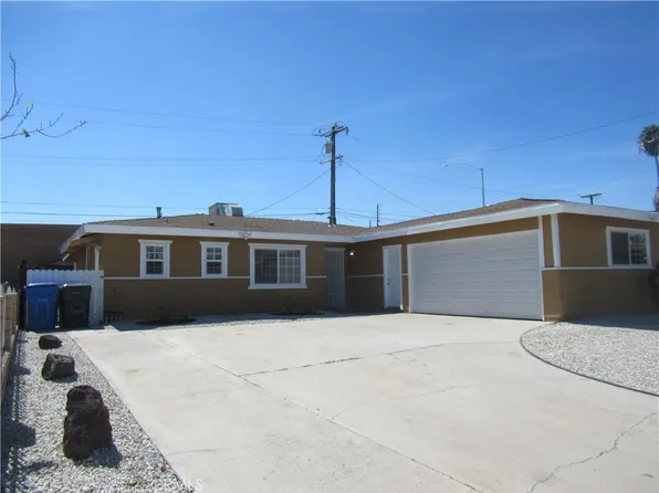 904 Las Amigas Dr, Barstow, CA 92311