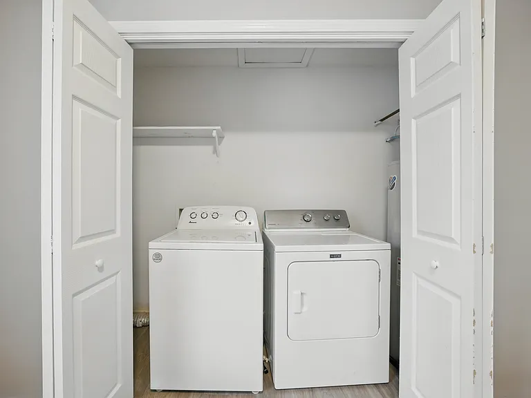 2865 Cobalt Dr #B — Photo 8