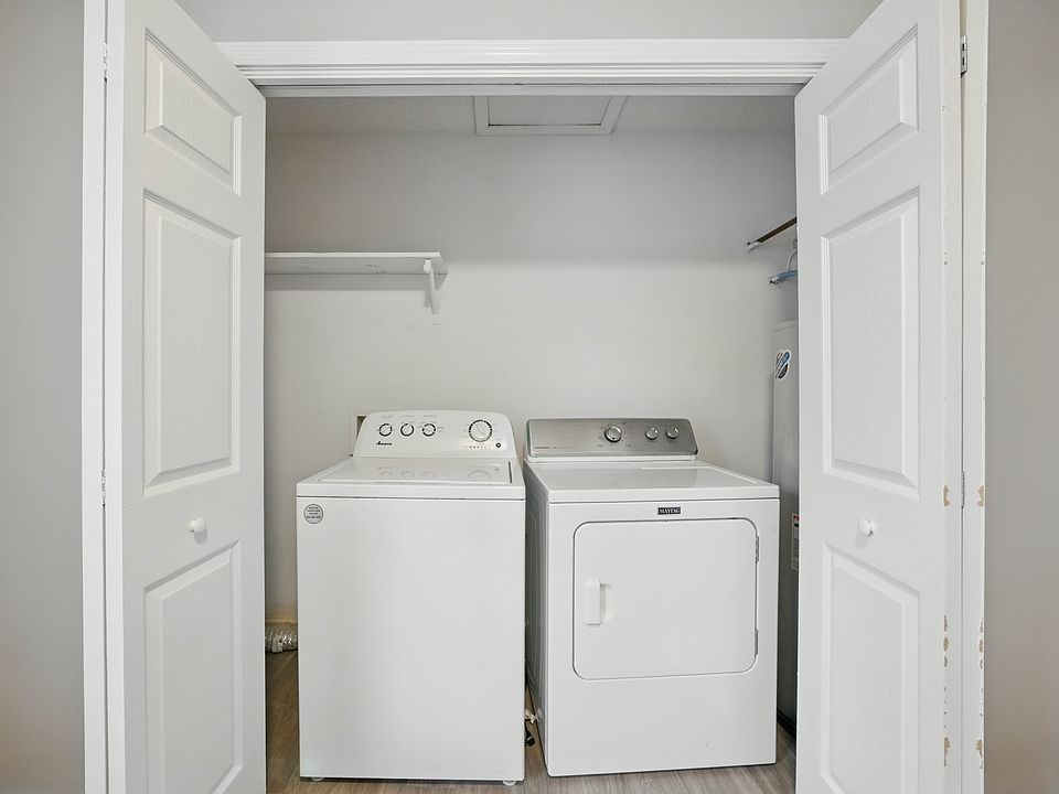 1st image of 2865 Cobalt Dr APT G