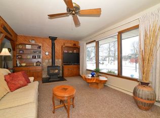 W188N9729 Orchard Dr, Germantown, WI 53022