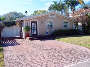 1850 Hibiscus St, Sarasota, FL 34239