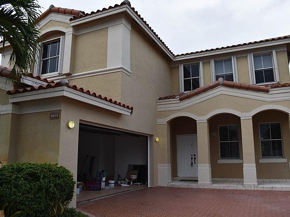 3rd image of 3815 SW 165th Avenue