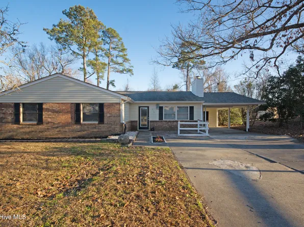 615 Duke Court, Jacksonville, NC 28546