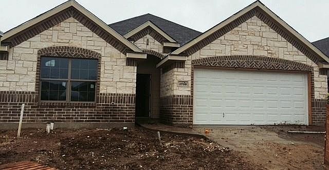 2nd image of 1709 Kings Glen Ln