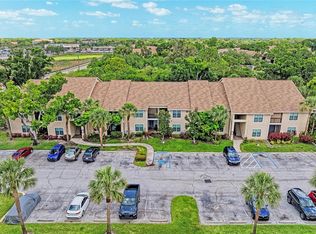 4040 Crockers Lake Blvd #12, Sarasota, FL 34238