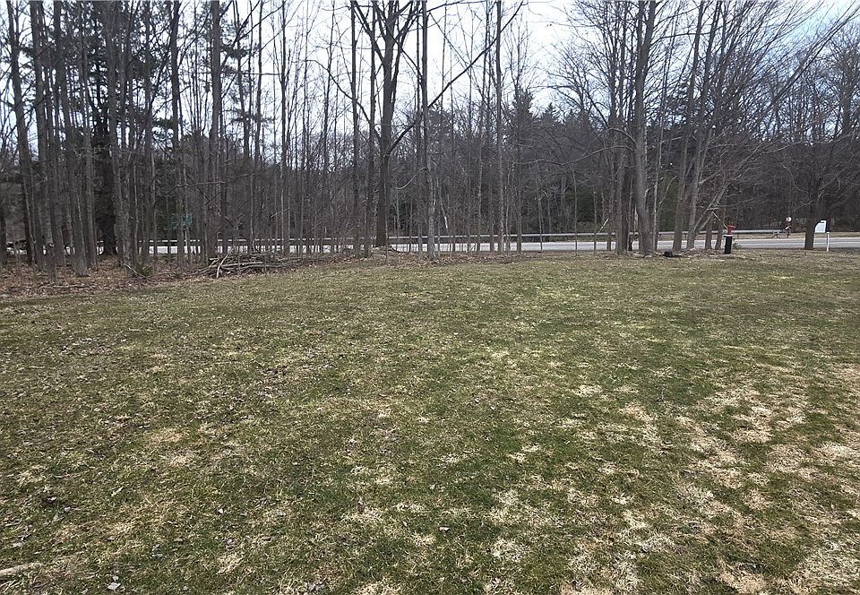 2nd image of 6194 Chestnut Ridge Rd #1