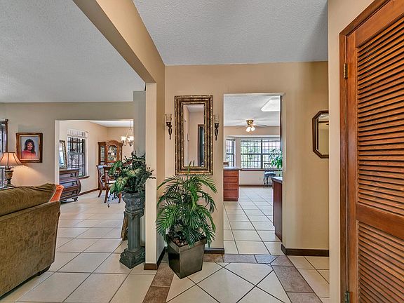 5th image of 903 Lowery Dr NW