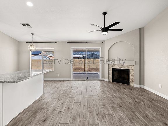 5th image of 1408 E Carson Rd