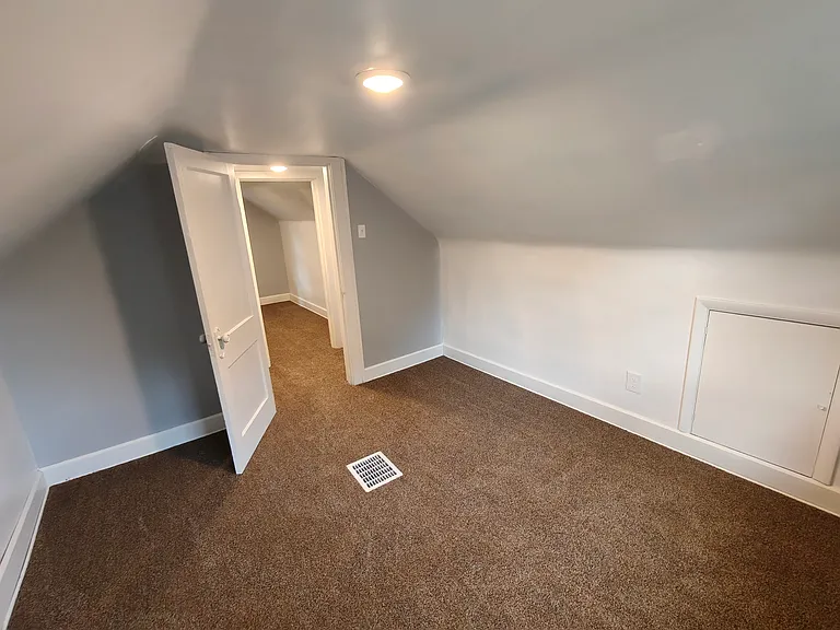 143 Brighton Dr — Photo 27