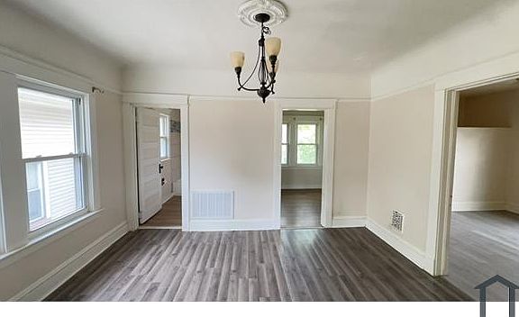 5th image of 1545 Coutant Ave #Up