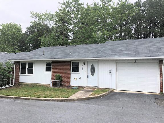 2nd image of 568B Sheffield Ct #1002