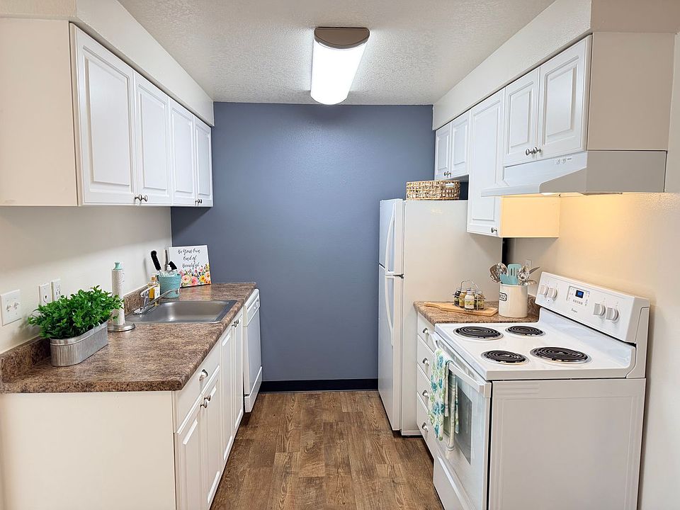 1st image of 8057 SE Monroe St #7939