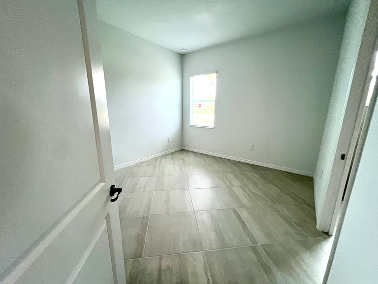17130 Albatross Rd — Photo 51