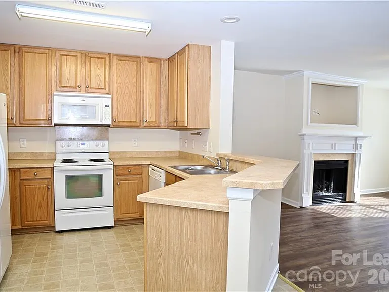 8727 Wandering Creek Way — Photo 2
