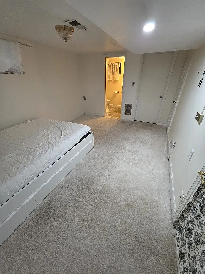 4504 Albion Rd — Photo 3