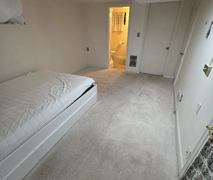 4504 Albion Rd — Photo 3