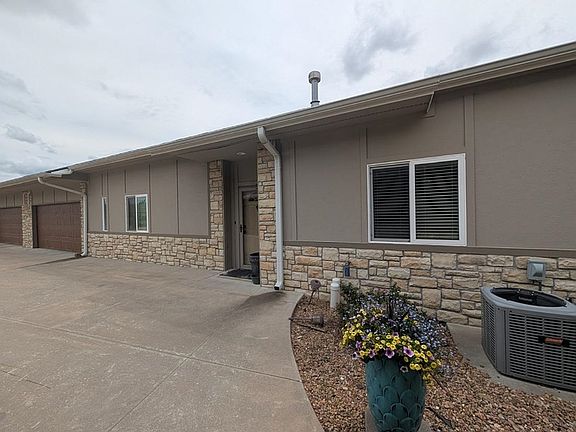 3rd image of 1307 N Hamilton Dr Unit F