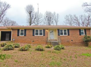 250 Suncrest Dr, Florence, AL 35633