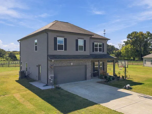 32 Willow Cir, Rock Spring, GA 30739