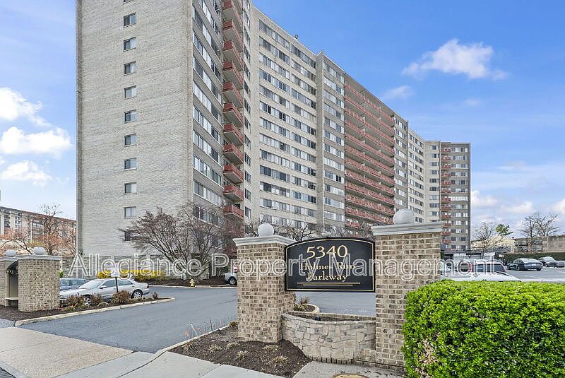 1st image of 5340 Holmes Run Pkwy Unit 917