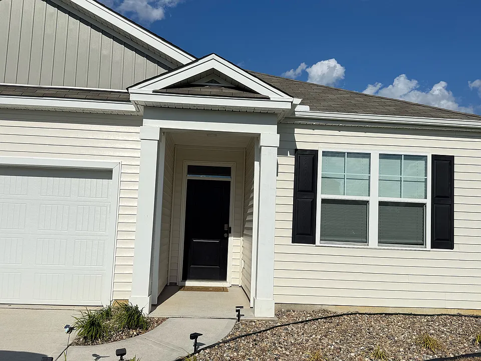 102 Green Passage Ln