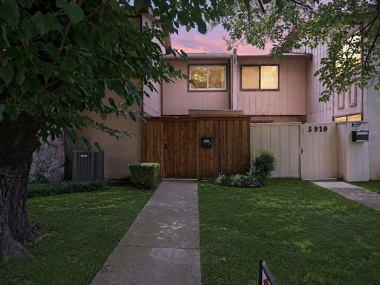 5912 Harvest Hill Rd — Photo 5