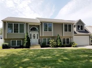 21 Boccia Ct, Warwick, RI 02888