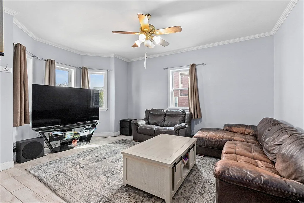 1 bed, 1.0 bath, 750 sqft, $2,600 — Photo 4
