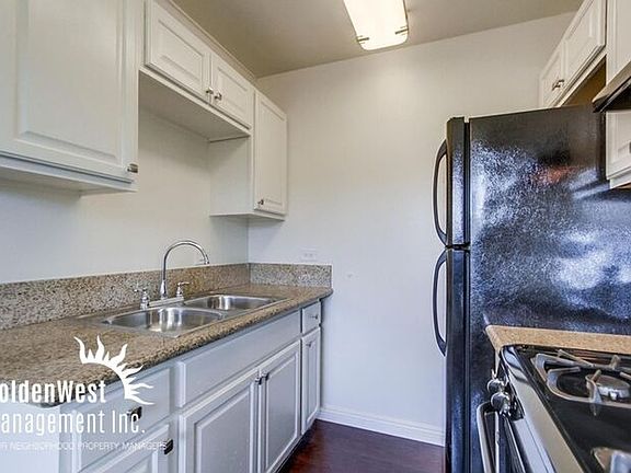 3rd image of 3843 Wilson Ave APT 6