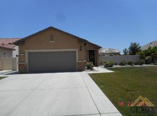 14113 Sandstone Peak Dr, Bakersfield, CA 93306