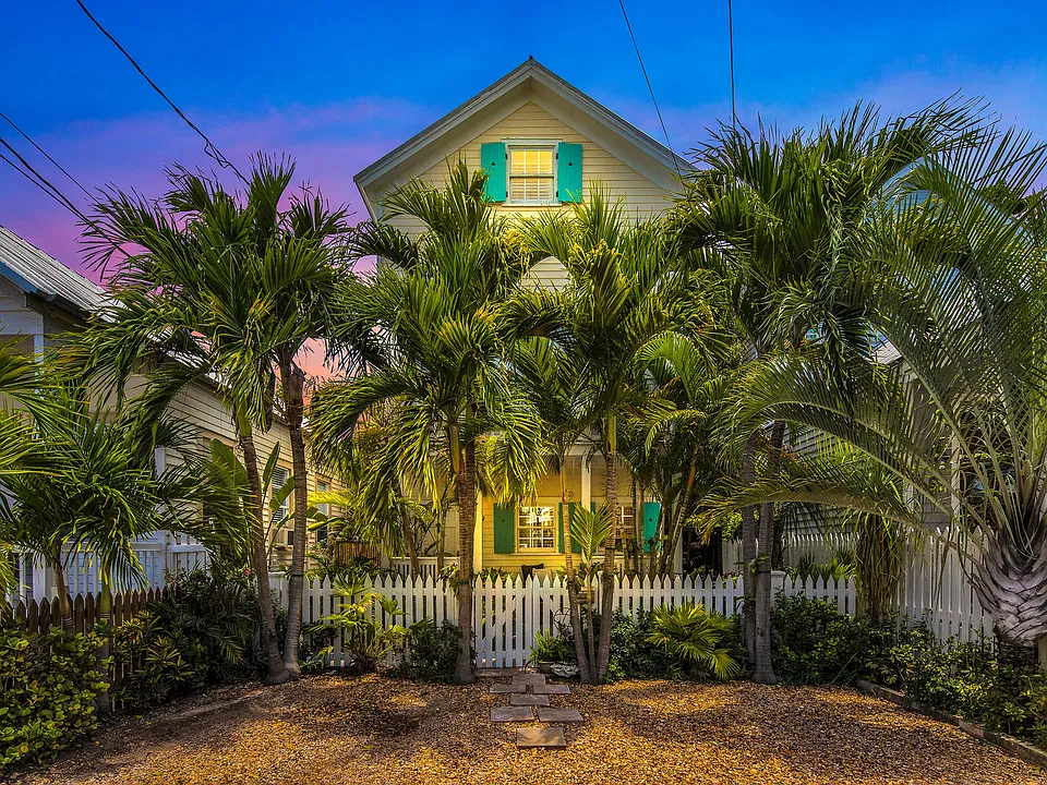 719 Chapman Ln