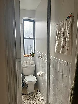 3rd image of 905 43rd St #9