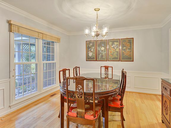 5th image of 2706 Clarkes Landing Dr
